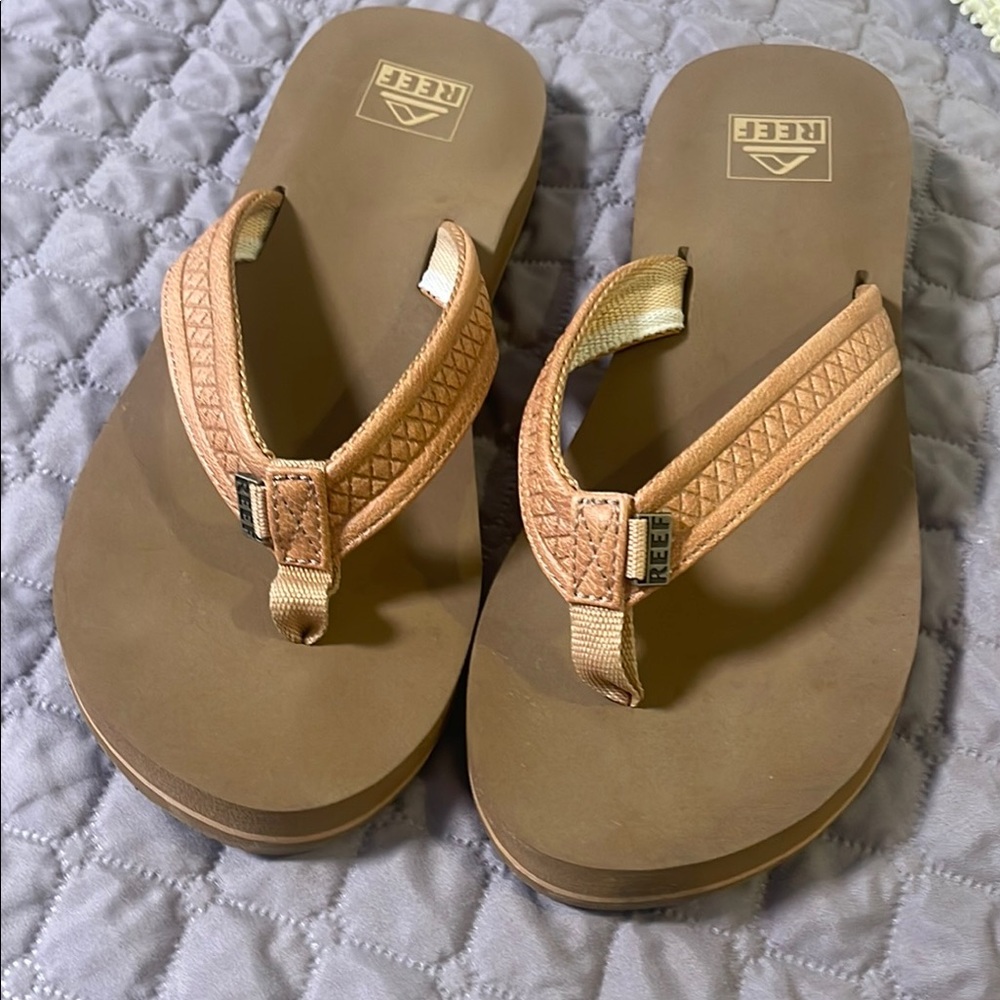 Reef Cora sz 9 Women's Brown and Tan Sandals